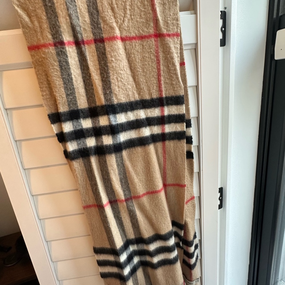 Burberry Classic Check Scarf in Tan, Black, and Red - Picture 5 of 6